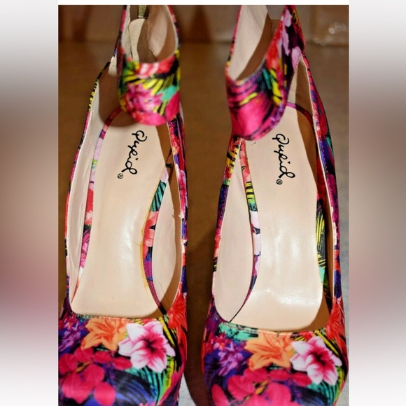 Qupid Sanity 04 Pink Multi Floral Print Ankle Strap Zip Up Back Stiletto Pumps - Picture 13 of 15